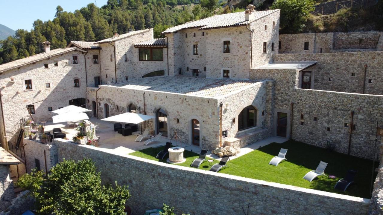 Torre Del Nera Albergo Diffuso & Spa Скеджино Экстерьер фото