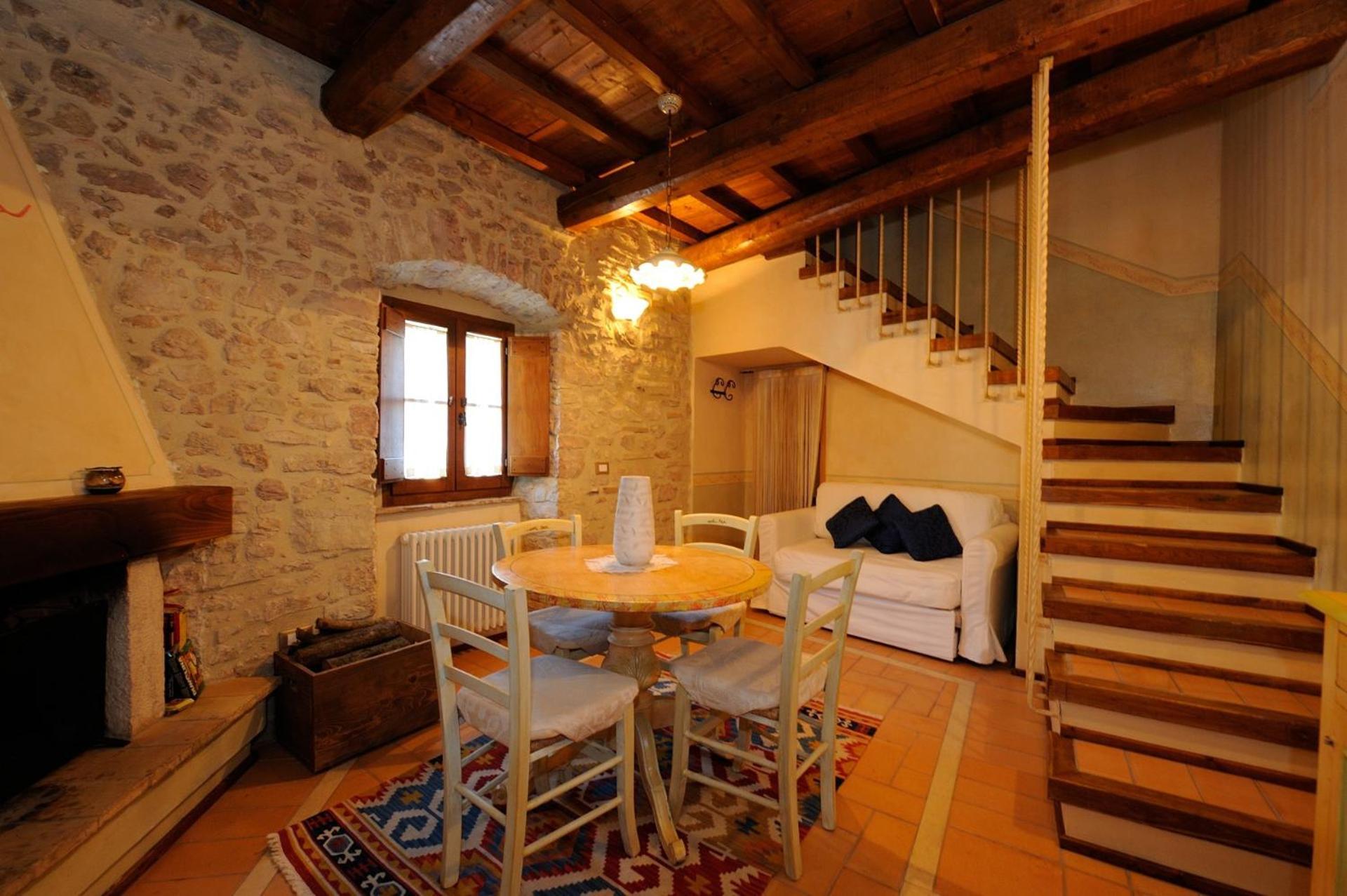 Torre Del Nera Albergo Diffuso & Spa Скеджино Экстерьер фото